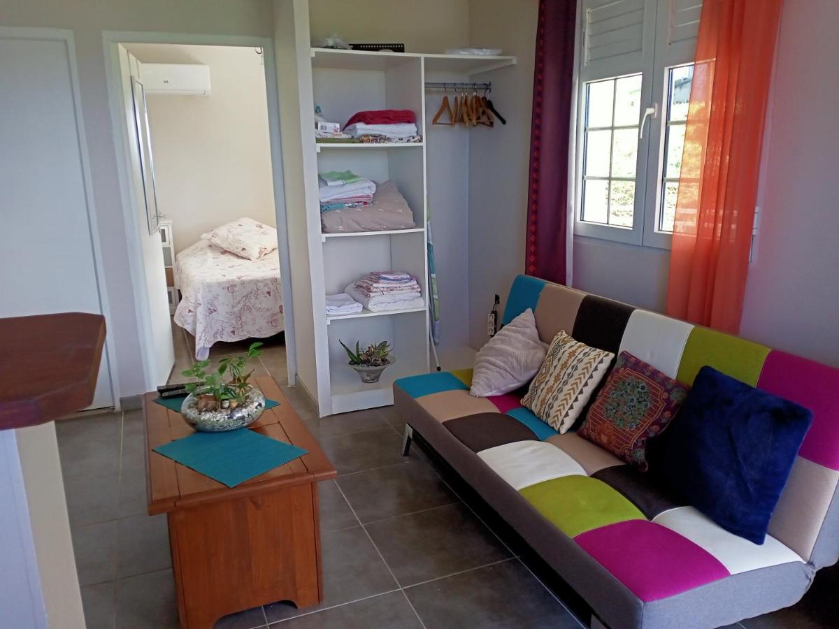 T2 Echappee Belle Sainte-Marie Kybo Karaib Location Pkg Mtgne Cosy Exterior foto